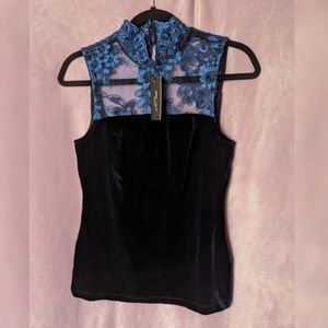 💙 Romeo & Juliet couture blue lace \ velvet top